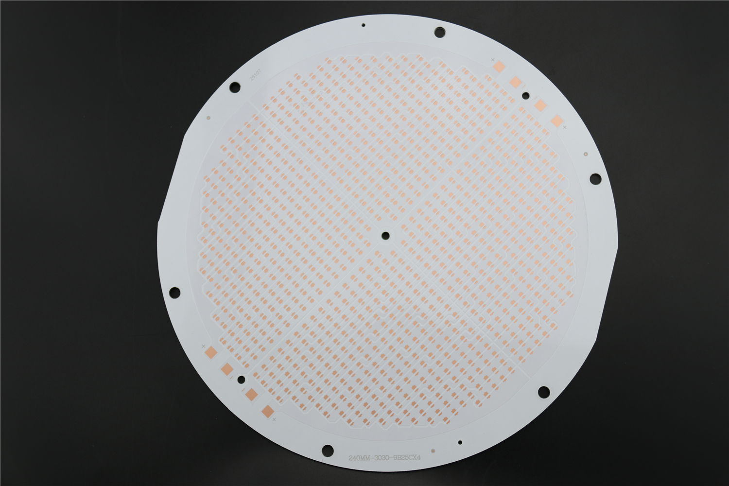 高導(dǎo)塔吊燈